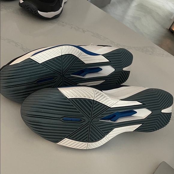 Wilson Navy and White Tennis Shoes - Picture 4 of 4